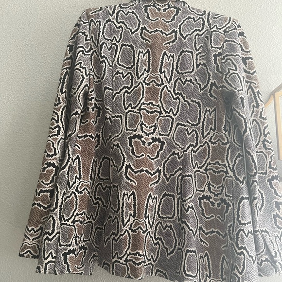 Python Cabi Blazer - Picture 4 of 4